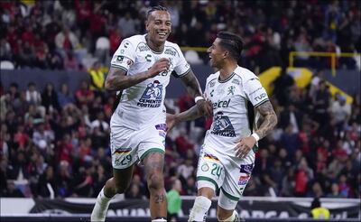 Jhonder Cádiz festeja el segundo gol de León en el partido ante Atlas de la Jornada 2. FOTO: Imago7