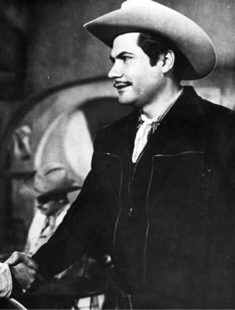 10 actores que han interpretado al clásico Charro Mexicano