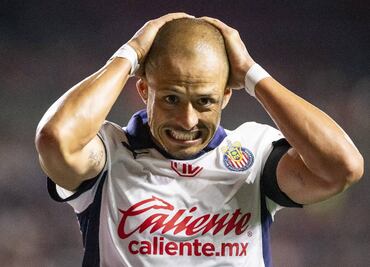 Chicharito Hernández se pierde otro juego con Chivas ¡No estará ante Juárez!