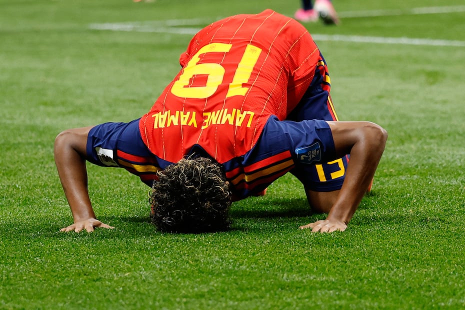 Lamine Yamal celebra su primer gol en Copa del Mundo con la selección de España - Foto: AP