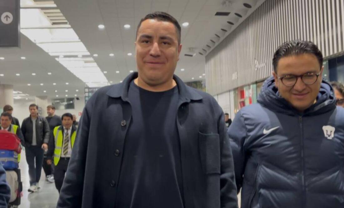 El director técnico de 37 años arribó a la capital mexicana para tomar las riendas del Club Universidad Nacional. Foto: El Universal.