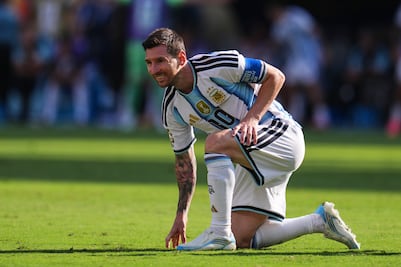 Lionel Messi llegó a Argentina para disputar su último partido con la selección albiceleste
