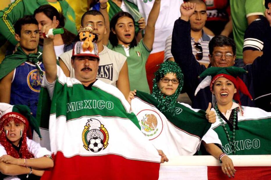 5 años de castigo a aficionados por gritos homofóbicos en partidos de México