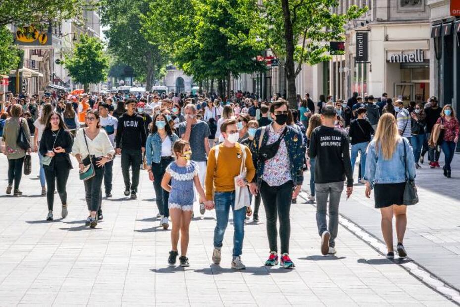 Lo que la OMS dice sobre ómicron y el fin de la pandemia en Europa