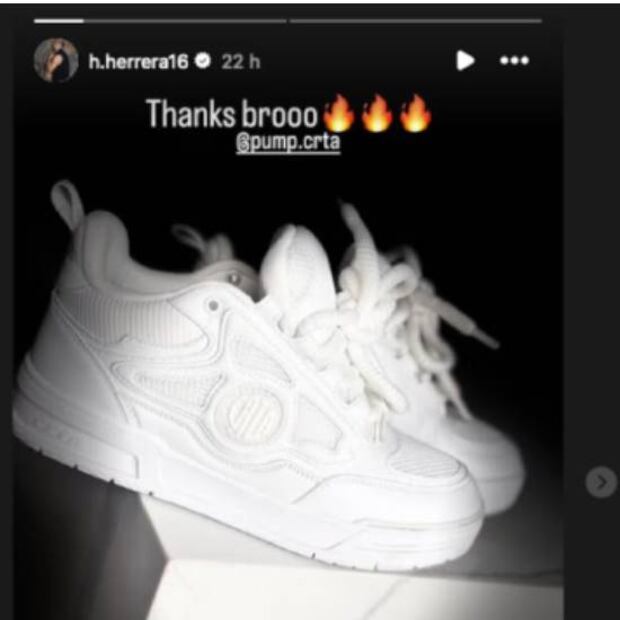 Héctor Herrera presumió unos tenis en sus redes sociales luego del anuncio de su  esposa sobre su divorcio. Foto: Especial