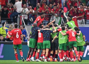 Diogo Costa salvó a Cristiano Ronaldo de una tragedia y Portugal avanzó a Cuartos de Final