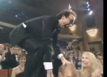 La noche que Roberto Benigni se volvió loco en los Óscar