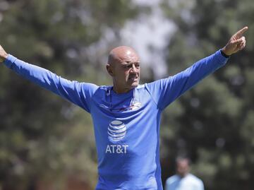 Chelís dejó de ser analista de ESPN para convertirse en rector de una universidad en Puebla