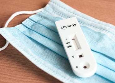 Investigadores preparan económico sensor que detecta Covid con saliva