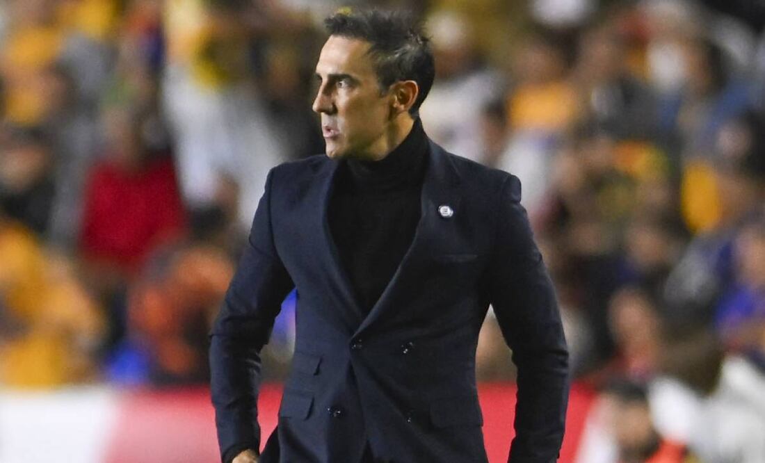 El técnico uruguayo tendrá que cumplir algunas condiciones para ser el técnico oficial de la Máquina. Foto: Imago7.