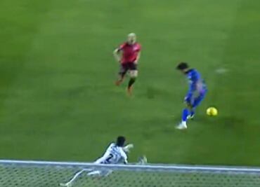 VIDEO: Alexis Gutiérrez cometió un tremendo oso que frustró el primer gol de Cruz Azul ante Xolos