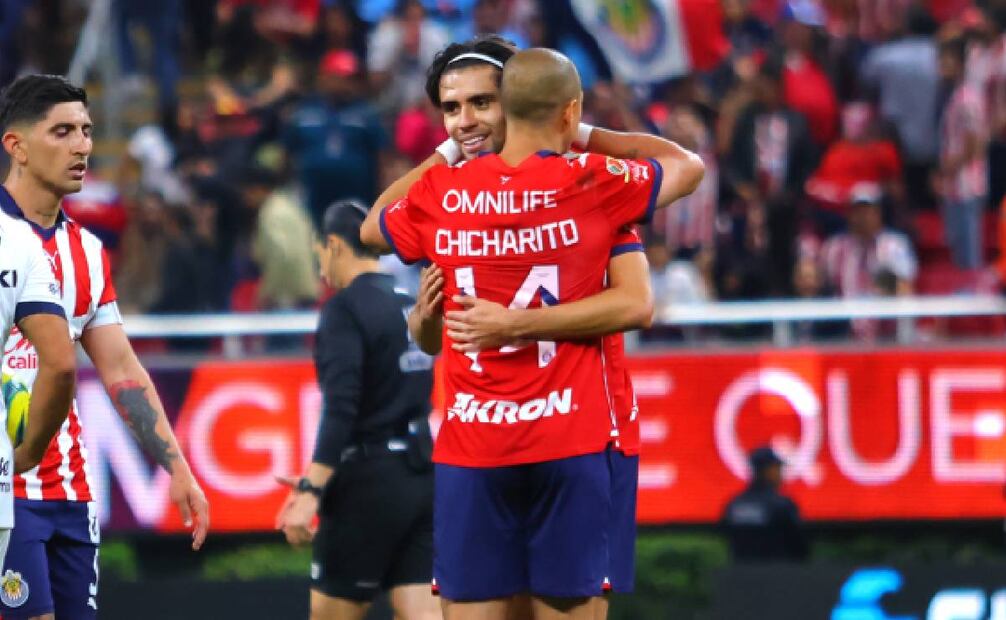 Ricardo Marín defendió de las críticas a Chicharito Hernández. Foto: Imago7