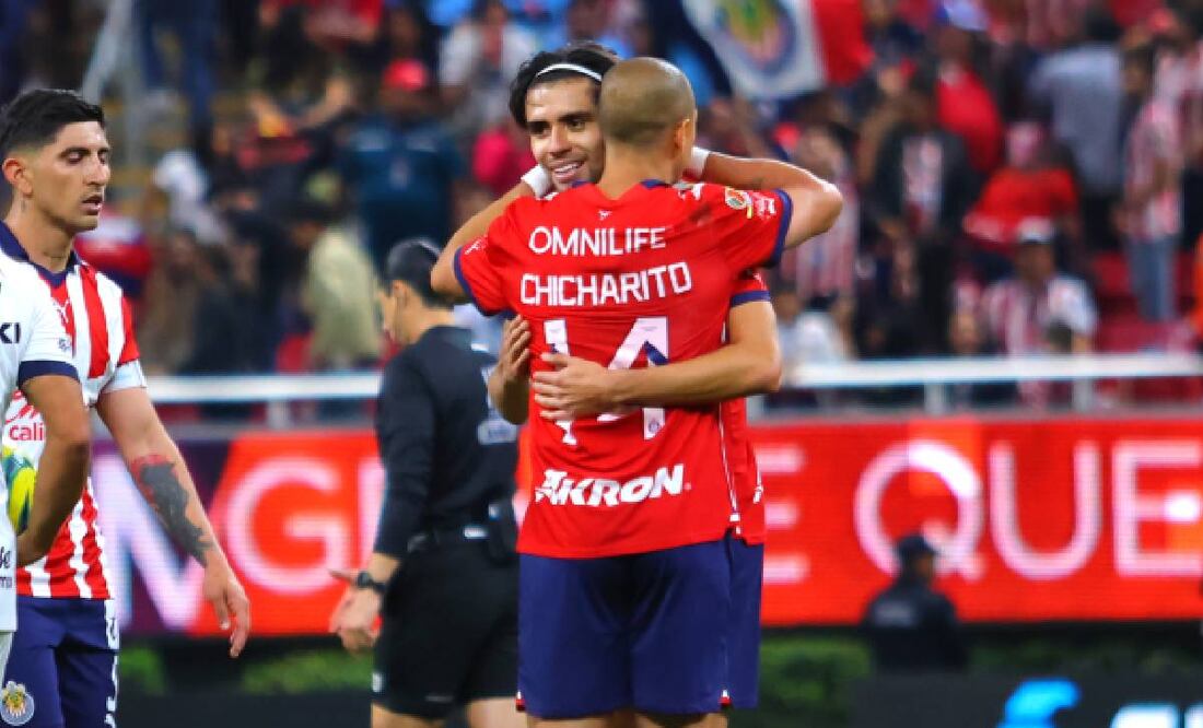 Ricardo Marín defendió de las críticas a Chicharito Hernández. Foto: Imago7