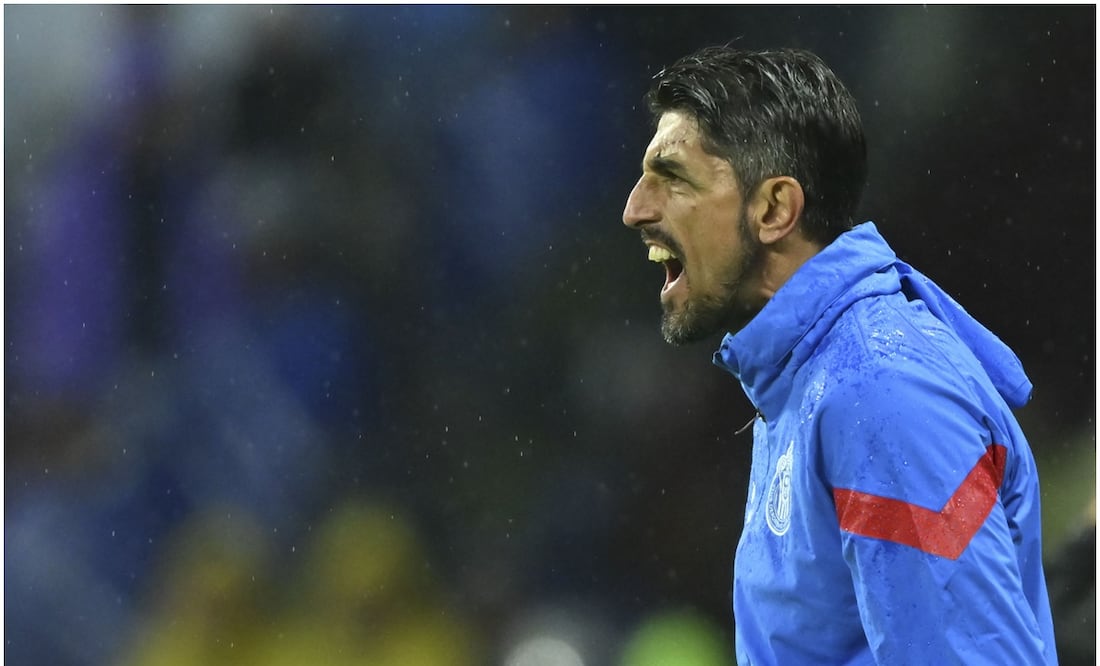 Veljko Paunovic dirigiendo a Chivas / FOTO: Imago7