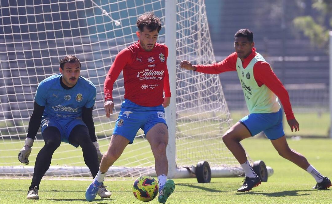 Alan Mozo dejó atrás su rehabilitación y podría tener minutos en el partido ante el Querétaro. Foto: Especial