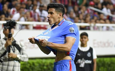 ¡Antuna calienta el partido! Así fue la nueva falta de respeto del Brujo a las Chivas