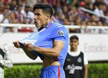 ¡Antuna calienta el partido! Así fue la nueva falta de respeto del Brujo a las Chivas