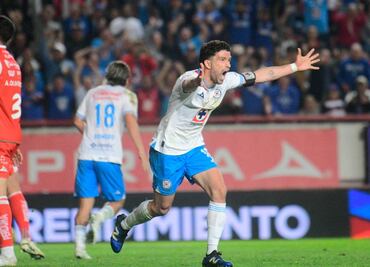 Cruz Azul consigue su primera victoria del Clausura 2025 sobre el Necaxa