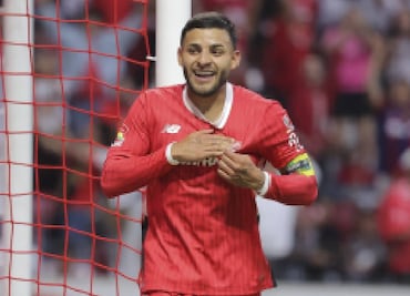 ¡Diablura de Alexis Vega! Su triplete colaboró en la goleada del Toluca al Necaxa