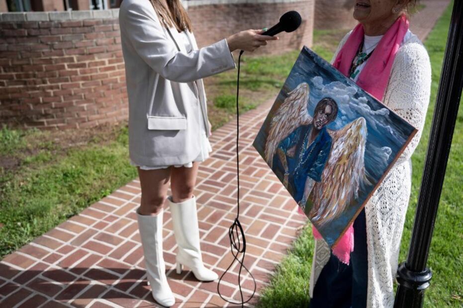Fotos: Las muestras de cariño a Johnny Depp de sus fans durante el juicio contra Amber Heard