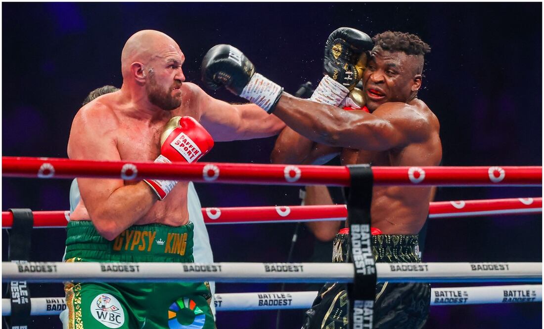 Tyson Fury logró imponerse a Ngannou en un complicado combate - AFP