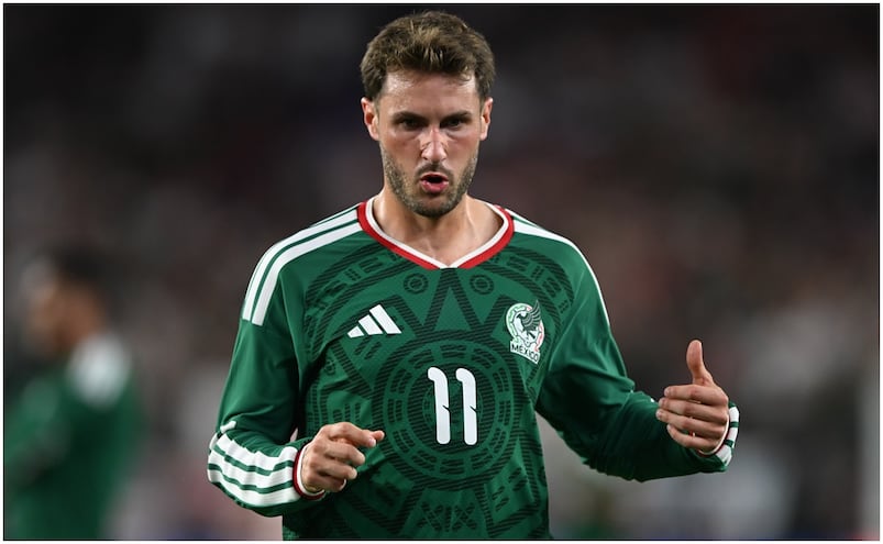 Santiago Giménez y su terrible marca con la Selección Mexicana desde 2022