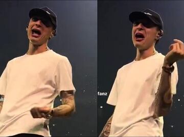 Peso Pluma se engancha con aficionado de Chivas en pleno concierto: “Me la pe…”