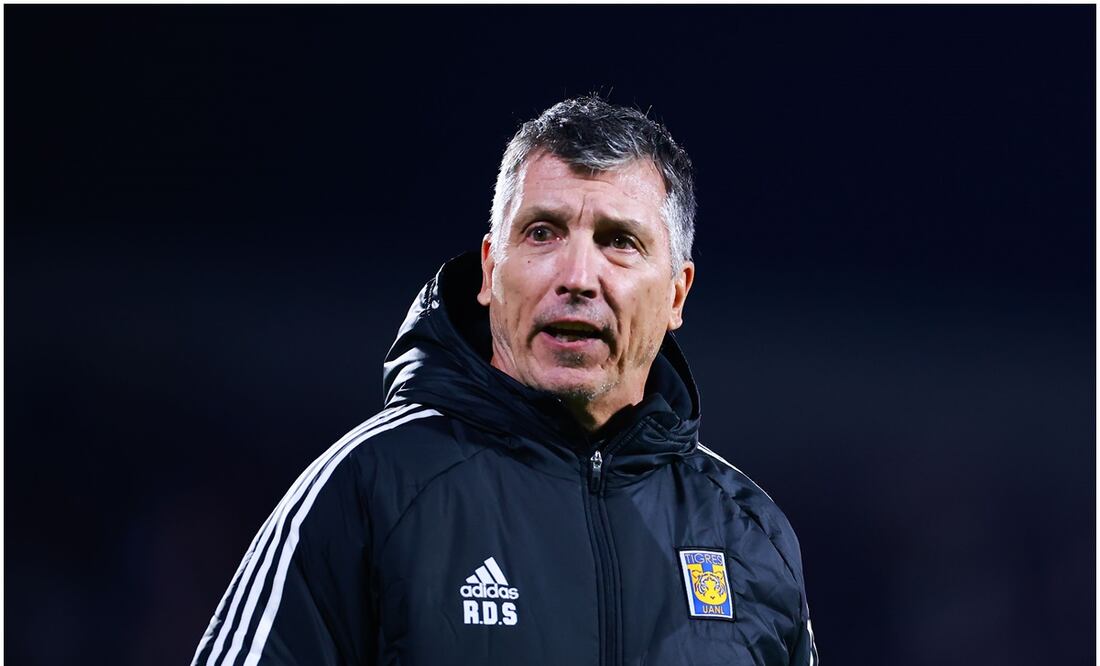 Robert Dante Siboldi con Tigres ante Pumas en CU / FOTO: Imago7