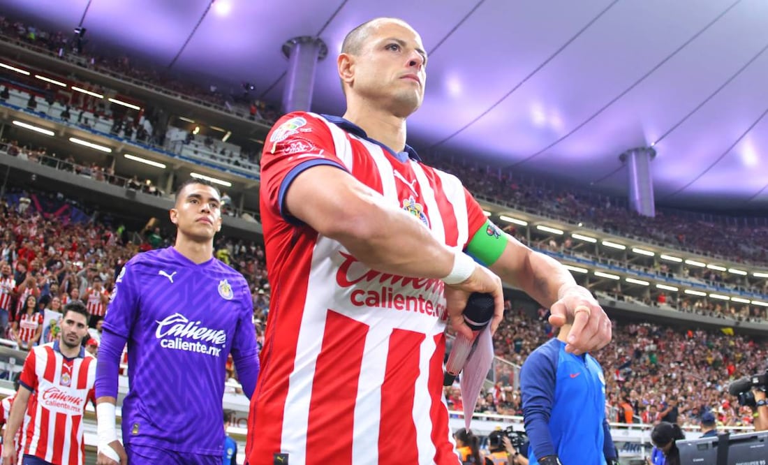Chicharito Hernández volverá a la titularidad con Chivas tras dejas las lesiones atrás. Foto: Imago7
