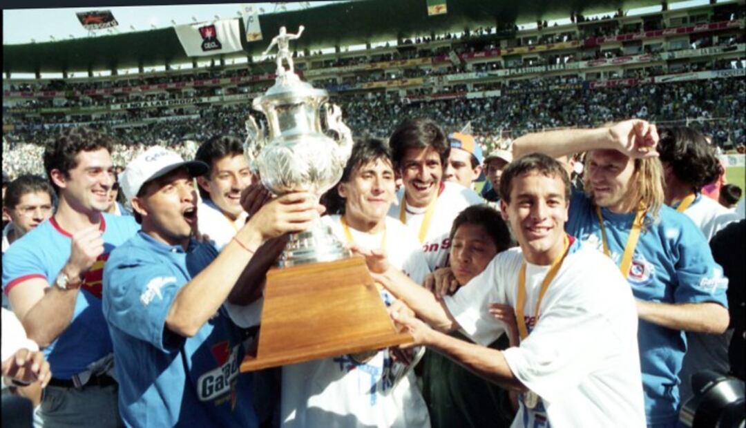 La alineación que ganó el último campeonato del Cruz Azul en 1997