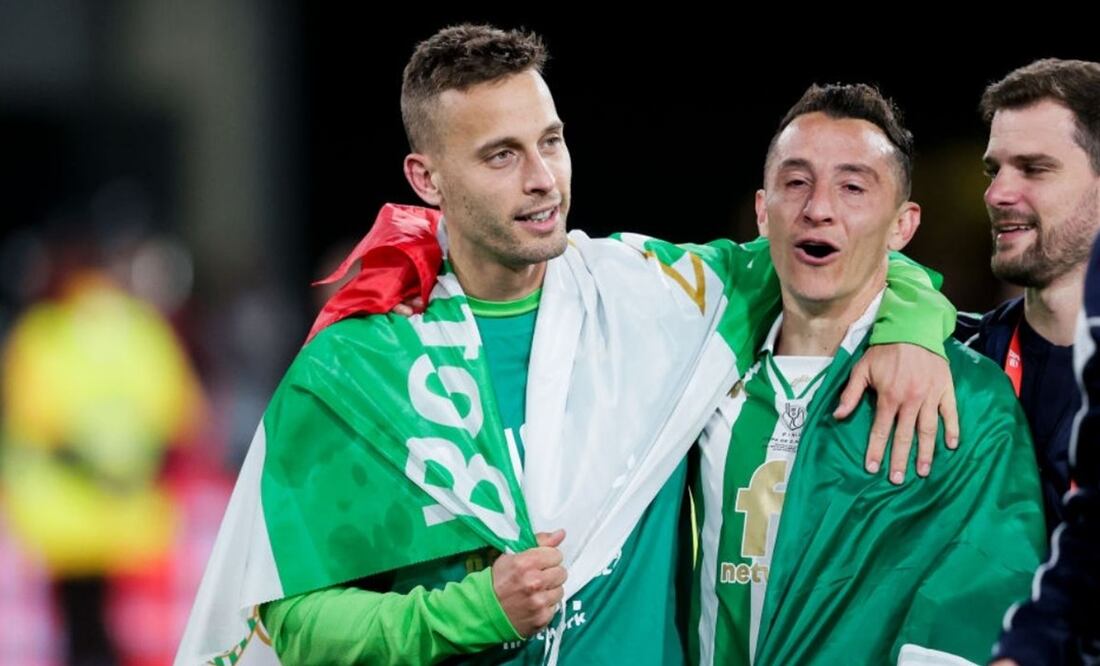 Sergio Canales y Andrés Guardado juntos en el Real Betis / FOTO: EFE