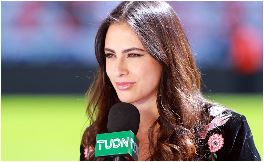 Valeria Marín trabajando en TUDN en el Estadio Nemesio Diez / FOTO: Especial