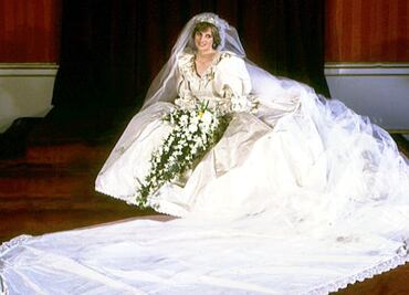 Exhibirán el vestido de novia de Lady Di a 40 años de su boda con Carlos