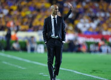 Guido Pizarro recibió la sanción por golpear al auxiliar técnico de Rayados; este es el castigo de la FMF a Tigres