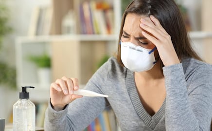 Síntomas de la variante ómicron que afectan a las personas vacunadas