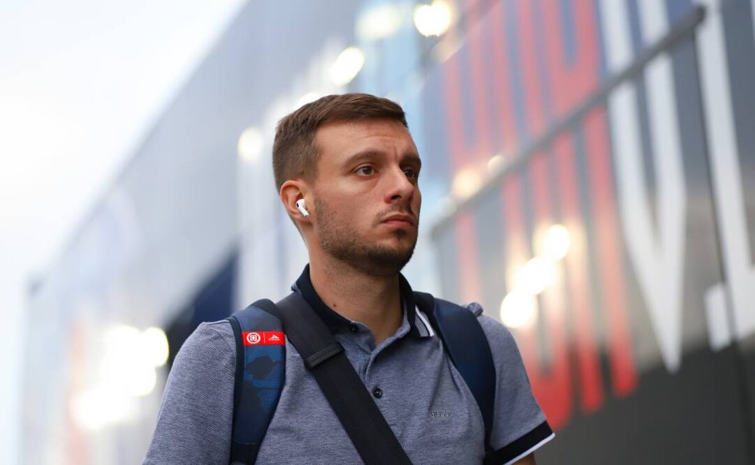 Anselmi reconoció el gran liderazgo de Carlos Salcedo. Foto: Imago7.