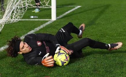 Guillermo Ochoa sigue borrado en el Salernitana debido a su lesión y no jugó ante el Milan