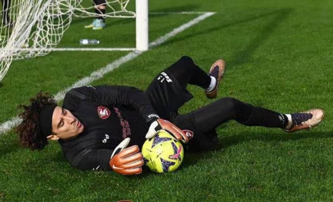 Paco Memo ya se perdió diez partidos en Italia con el Salernitana por su lesión. Foto: Especial