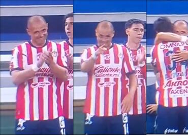 'Chicharito' y su emotivo gesto con la ‘Hormiga’ González en la victoria de Chivas sobre León
