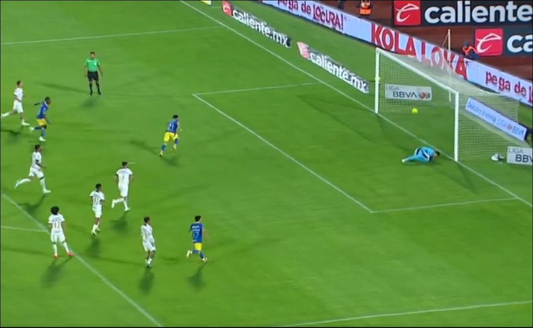 Henry Martín anota su gol 100 con América. FOTO: Especial