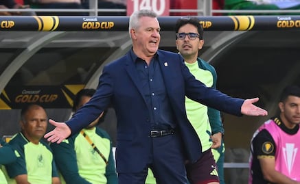 Javier Aguirre casi es golpeado por jugador mexicano debido al fracaso en un Mundial 