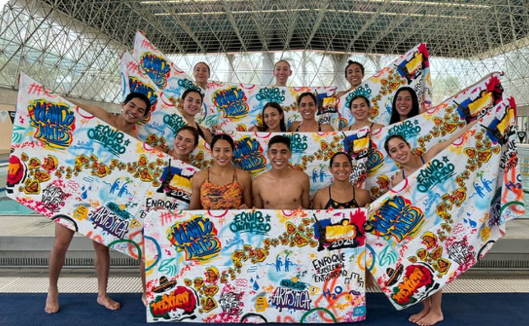 La Selección de Natación Artística sacó a la venta una toalla inspirada en París 2024. Foto: Especial