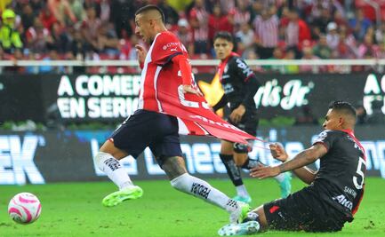 Chivas y Atlas se enfrentarán a Leones Negros en su pretemporada