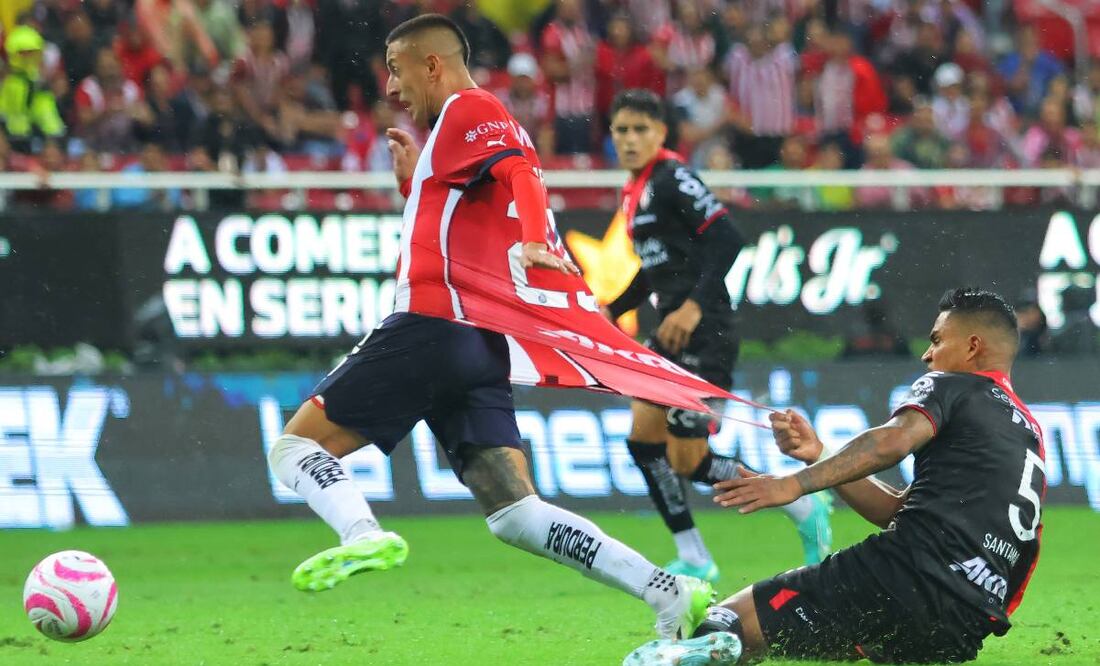 Atlas y Chivas jugarán la pretemporada ante Leones Negros. Foto: Imago7