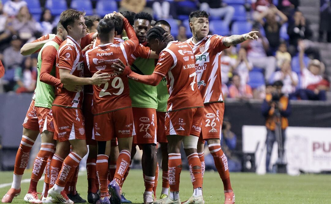 Necaxa en festejo de gol, tras ganarle a Puebla en la Jornada 17 del Clausura 2025 - Foto: Imago7