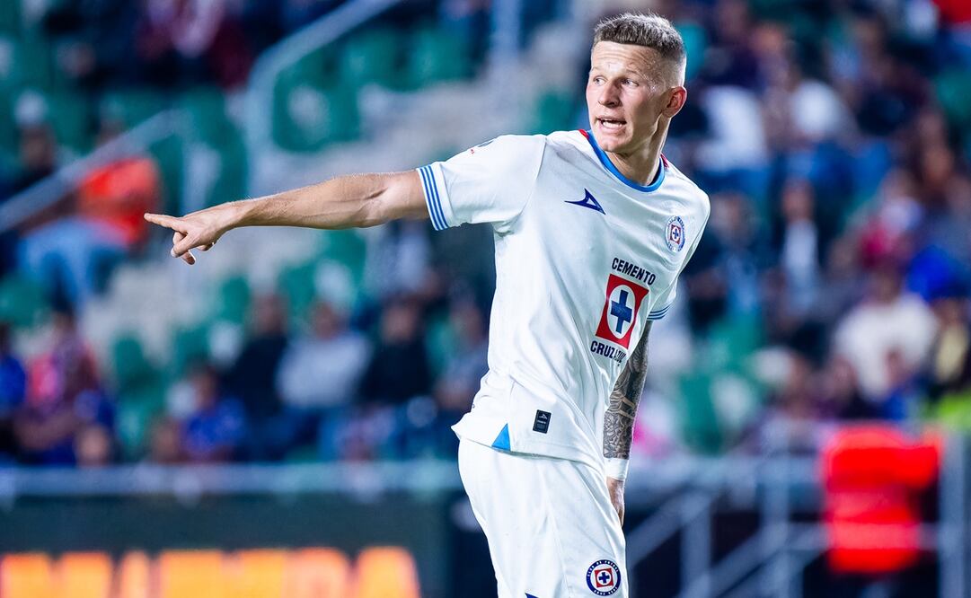 Mateusz Bogusz con Cruz Azul, durante la Jornada 10 del Clausura 2025 - Foto: Imago7