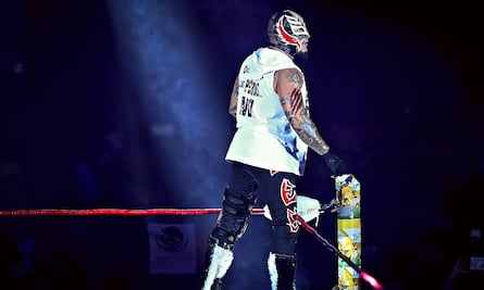 WWE: Rey Mysterio fuera de WrestleMania, Rey Fenix será su reemplazo