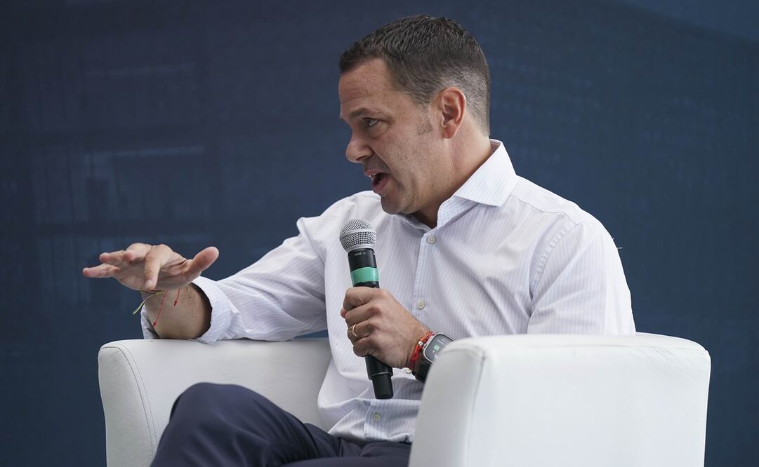 Santiago Baños en conferencia de prensa - Foto: Imago7