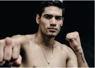 Zurdo Ramírez después de ser criticado por 'Canelo': "no tengo nada contra él"