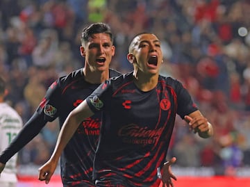 Gilberto Mora de Xolos rompe dos récords de la Liga MX en una sola noche